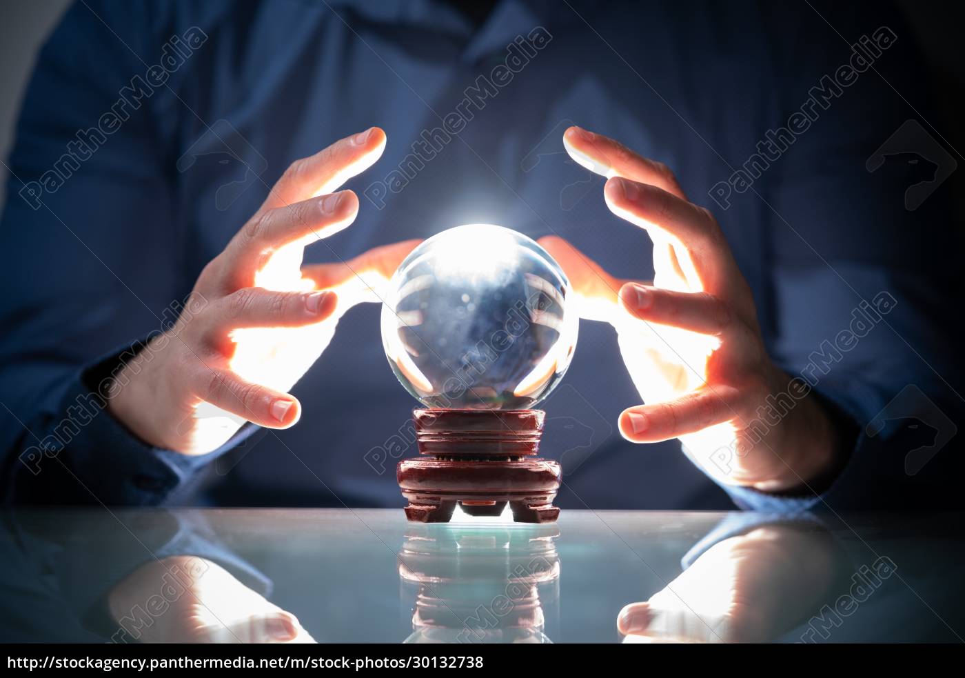 Bolas de cristal mágico para adivinhação e previsão do futuro